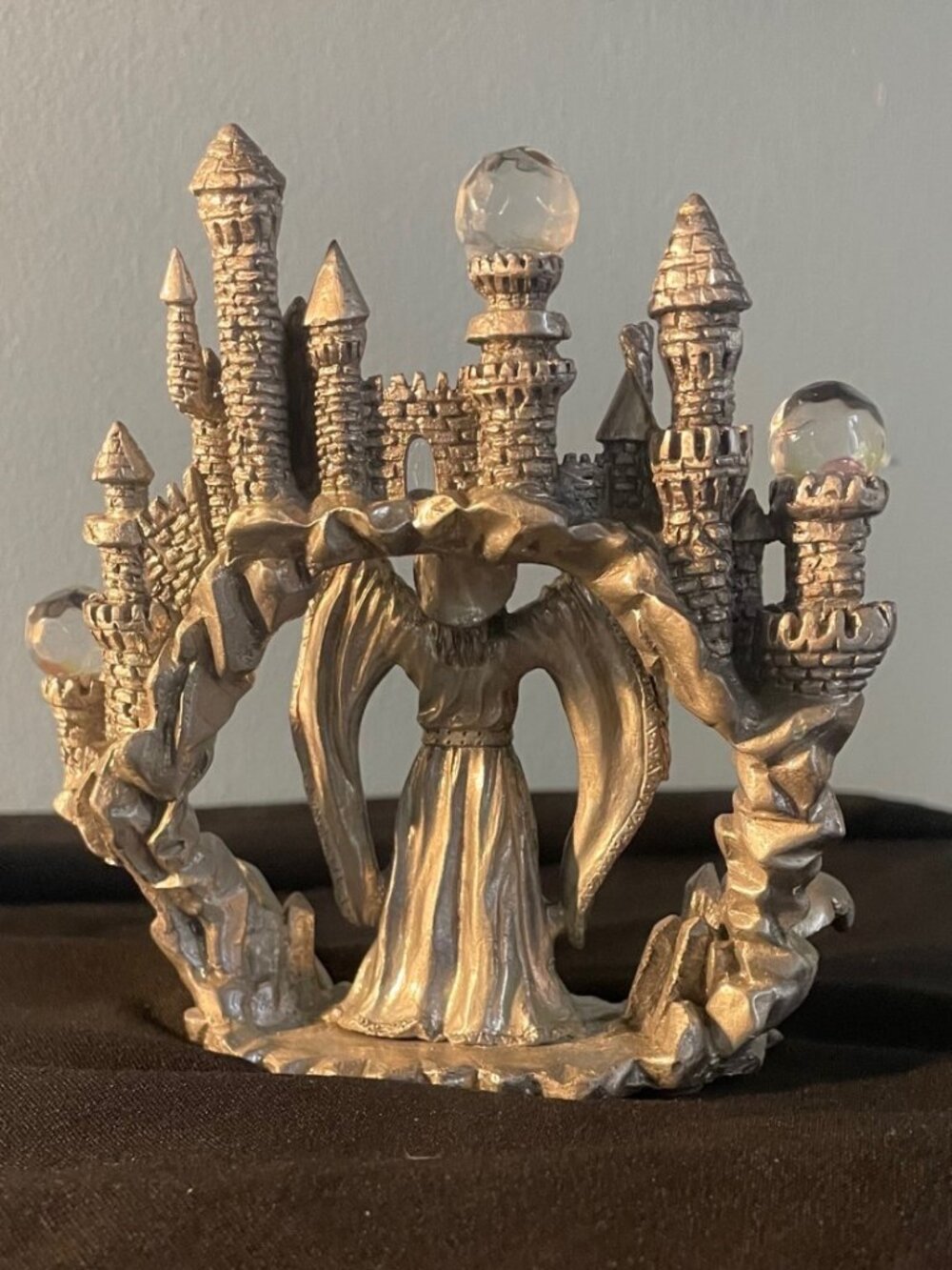 Merlin Collectible in solid pewter - Picture 2 of 2